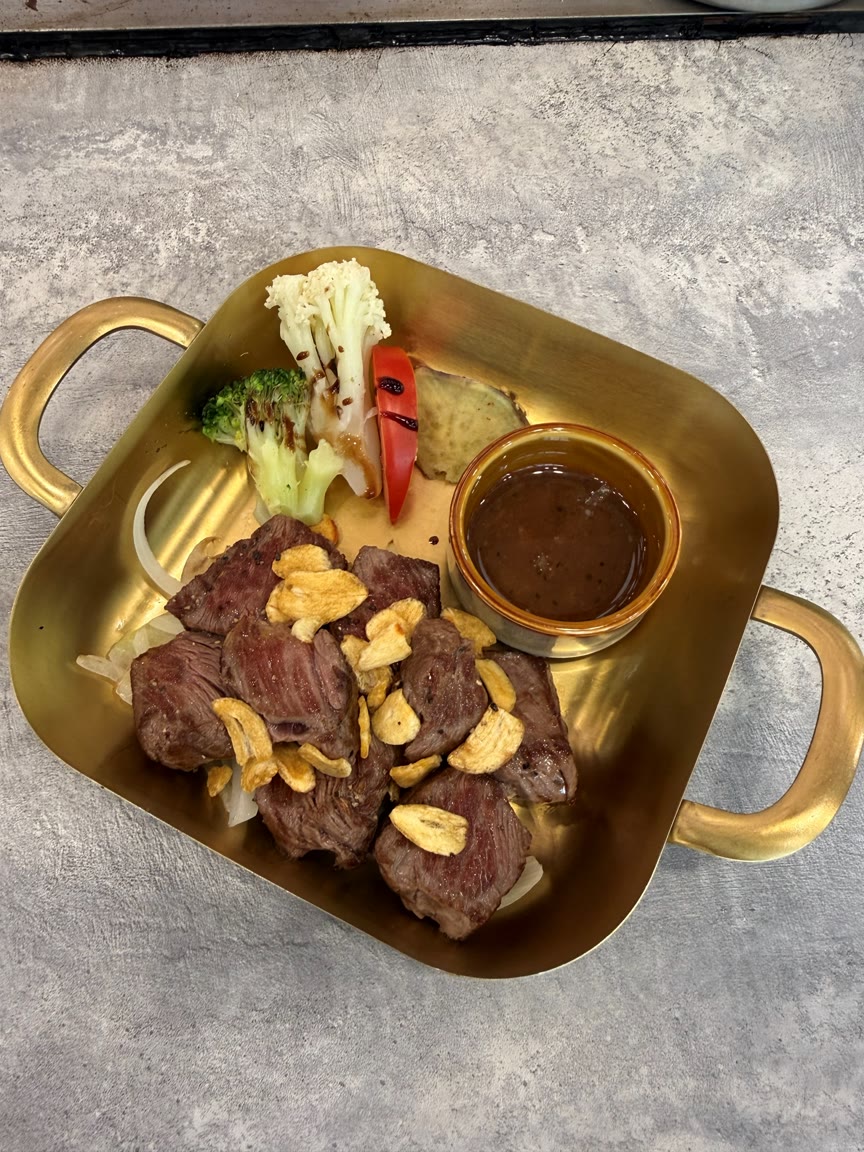 三木鐵板燒無骨牛小排排餐